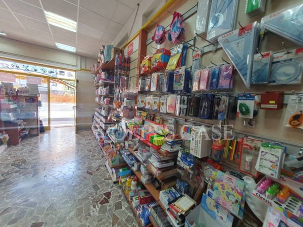 negozio in vendita a Fonte Nuova in zona Torre Lupara
