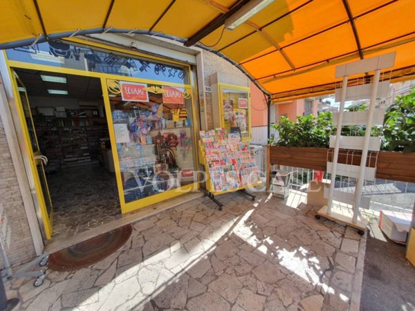 negozio in vendita a Fonte Nuova in zona Torre Lupara
