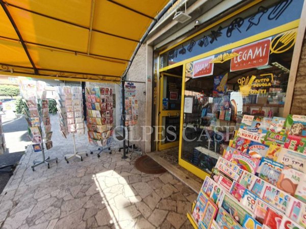 negozio in vendita a Fonte Nuova in zona Torre Lupara
