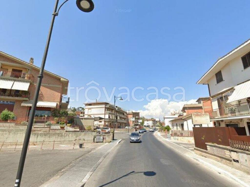 appartamento in vendita a Fonte Nuova in zona Santa Lucia