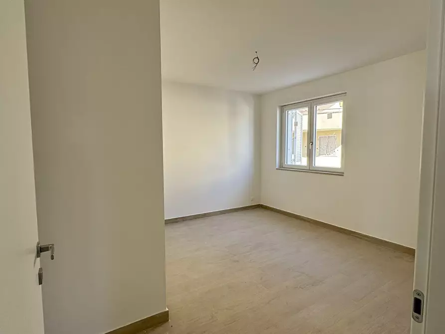 appartamento in vendita a Fonte Nuova in zona Torre Lupara