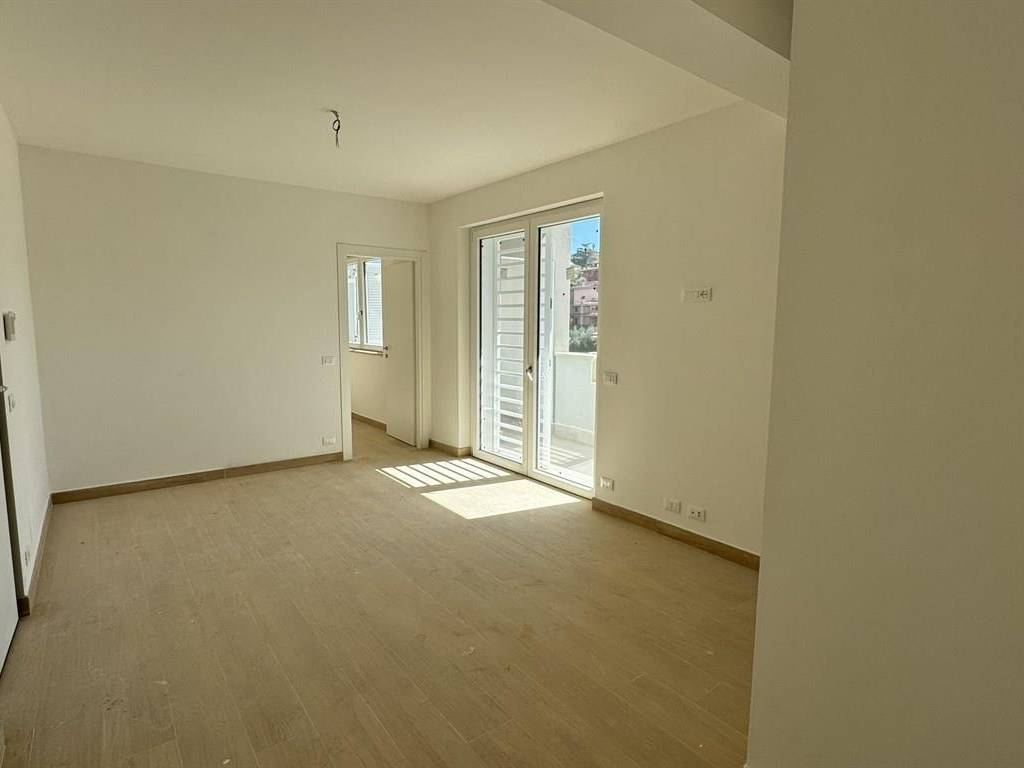 appartamento in vendita a Fonte Nuova in zona Torre Lupara