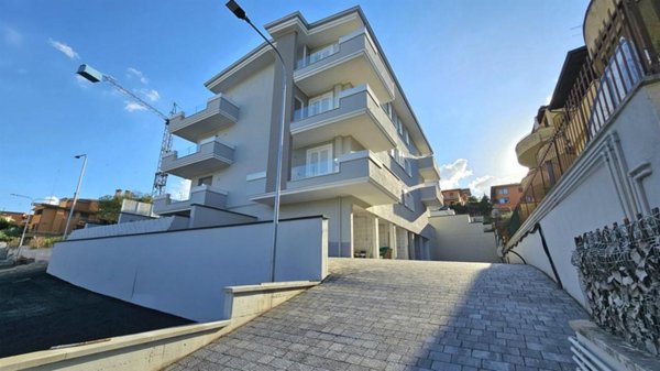 appartamento in vendita a Fonte Nuova in zona Torre Lupara