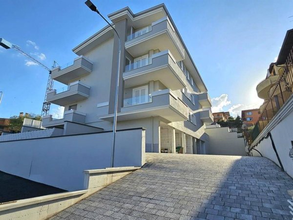 appartamento in vendita a Fonte Nuova in zona Torre Lupara