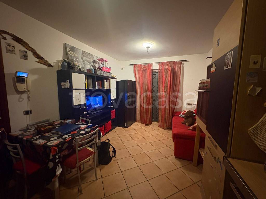 appartamento in vendita a Fonte Nuova in zona Torre Lupara