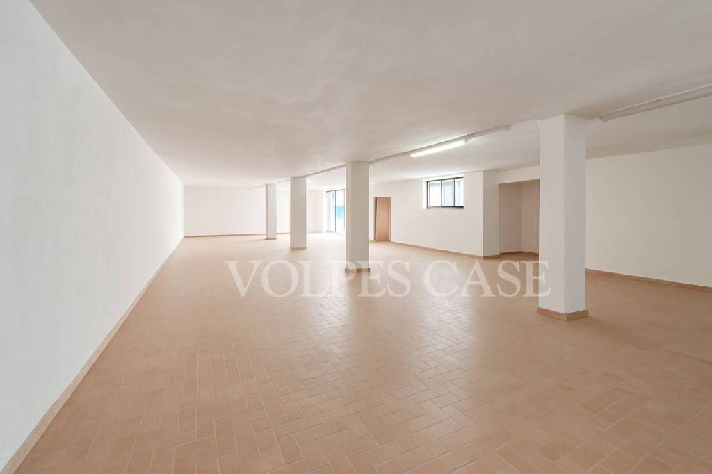 ufficio in vendita a Fonte Nuova in zona Torre Lupara