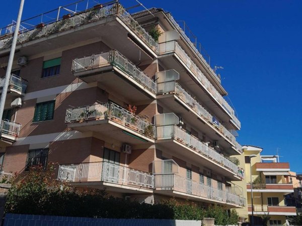 appartamento in vendita a Fonte Nuova in zona Torre Lupara