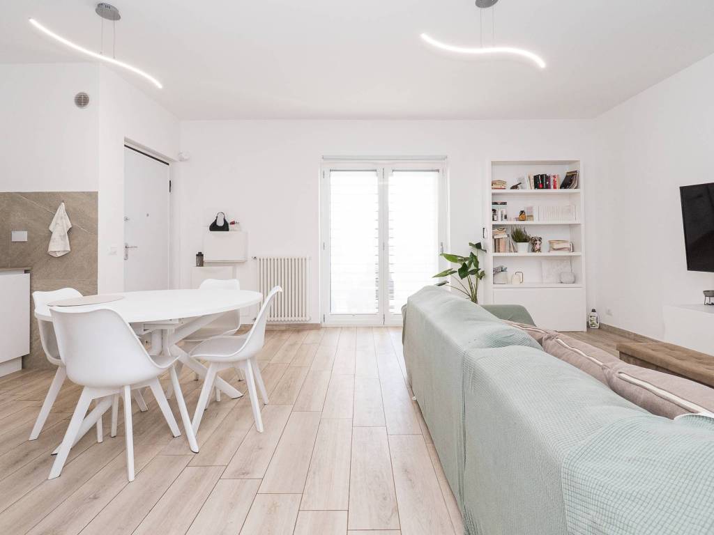 appartamento in vendita a Fonte Nuova in zona Torre Lupara