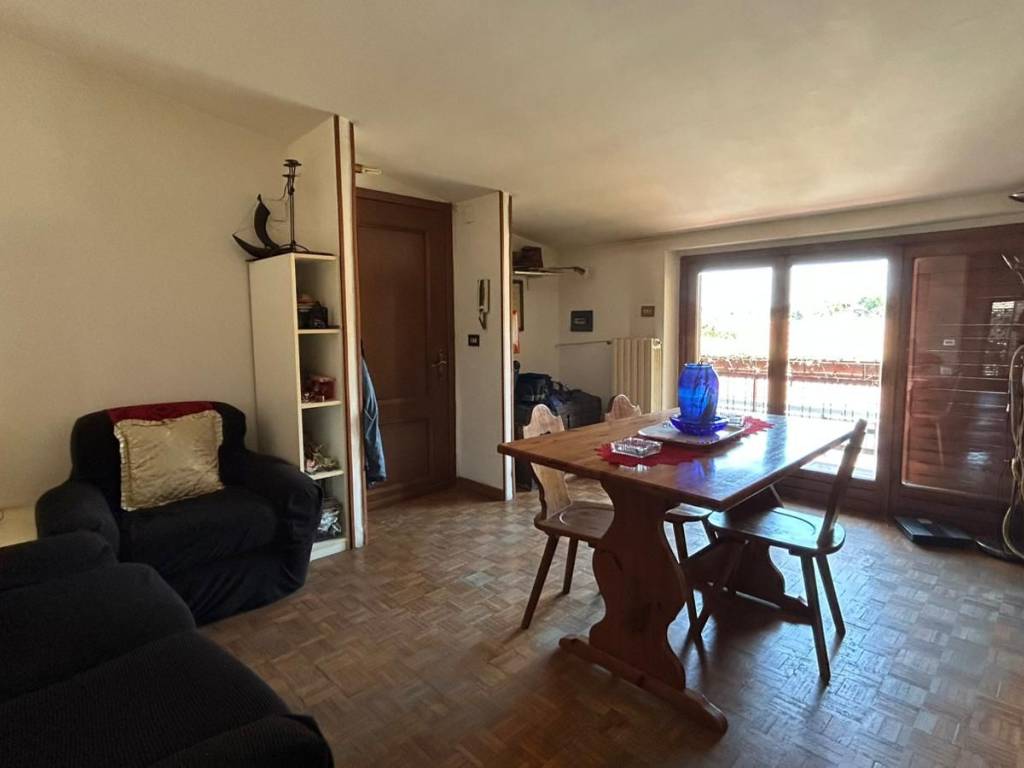 appartamento in vendita a Fonte Nuova in zona Torre Lupara