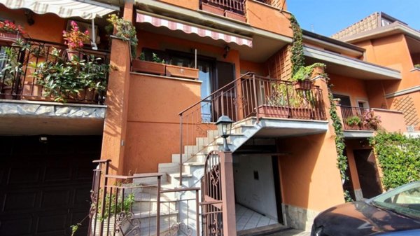casa indipendente in vendita a Fonte Nuova in zona Torre Lupara