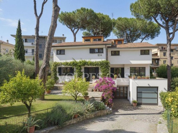 casa indipendente in vendita a Fonte Nuova in zona Torre Lupara
