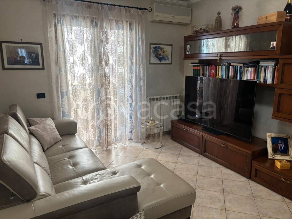 appartamento in vendita a Fonte Nuova in zona Torre Lupara