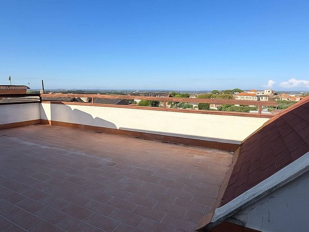 appartamento in vendita a Fonte Nuova in zona Torre Lupara