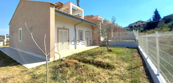 casa indipendente in vendita a Fonte Nuova