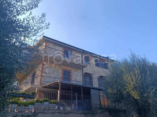 appartamento in vendita a Fonte Nuova in zona Santa Lucia