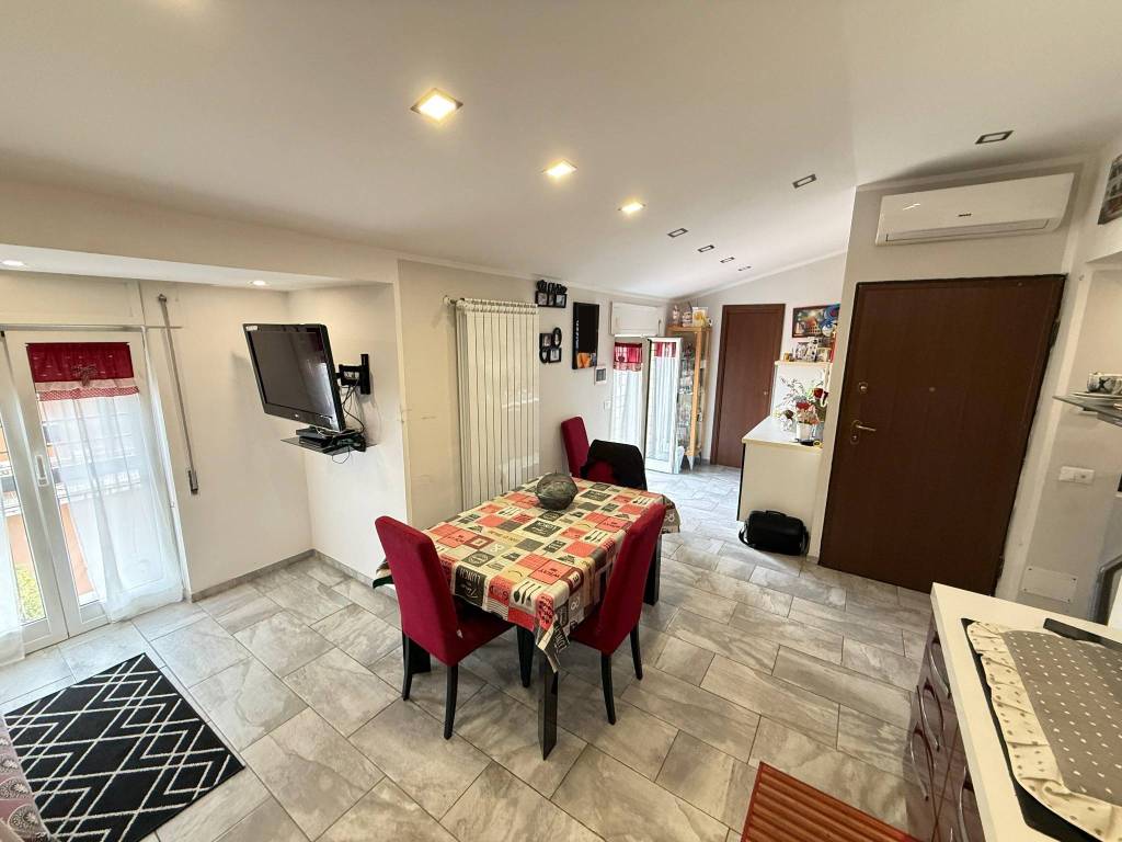 appartamento in vendita a Fonte Nuova in zona Torre Lupara