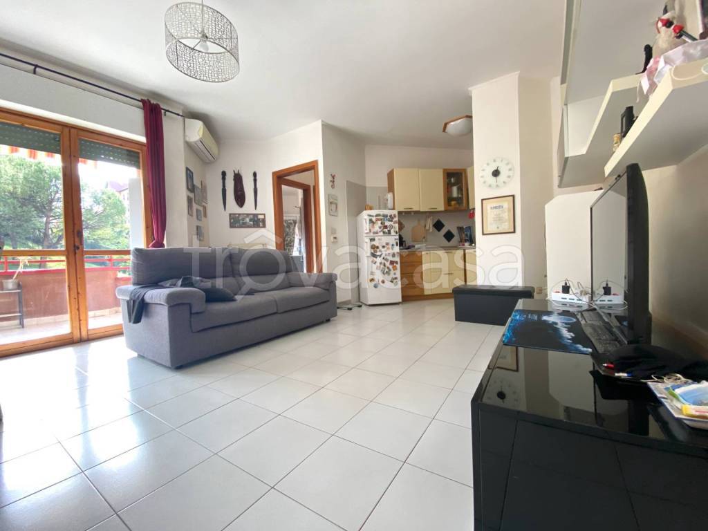 appartamento in vendita a Fonte Nuova in zona Torre Lupara