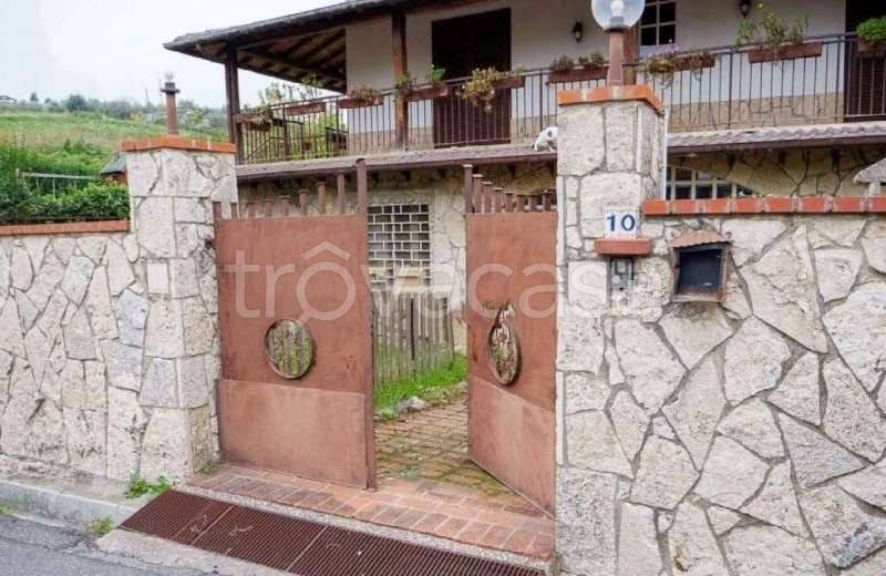 casa indipendente in vendita a Fonte Nuova in zona Santa Lucia