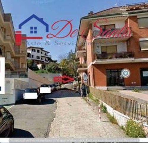 negozio in vendita a Fonte Nuova in zona Santa Lucia