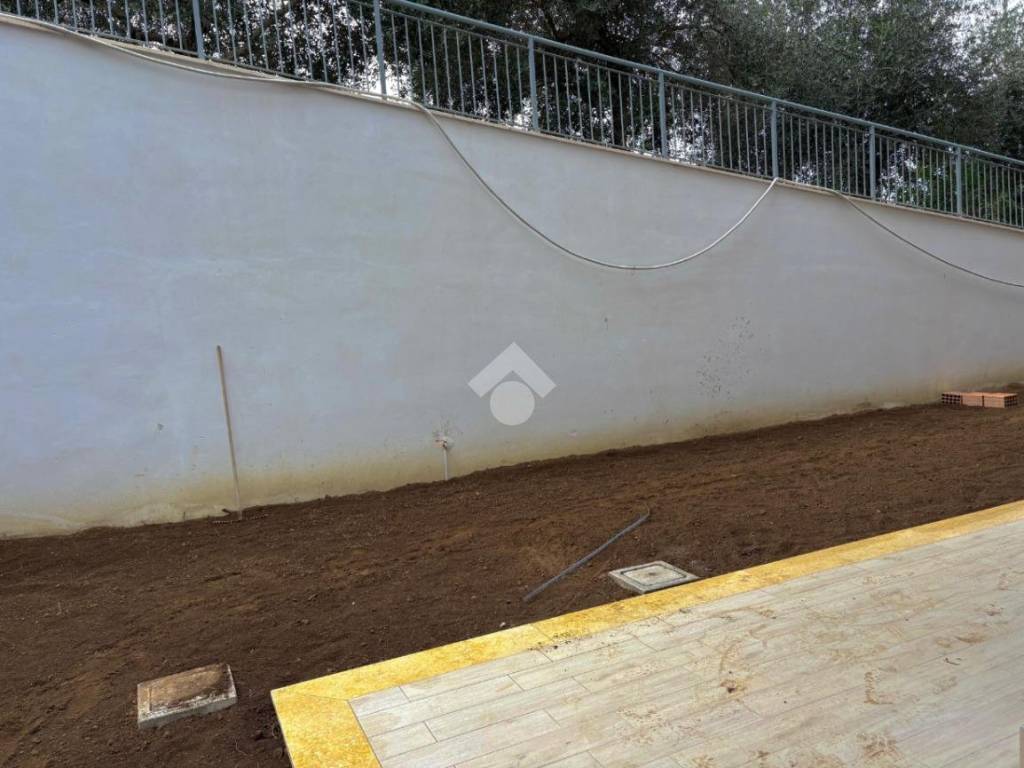 appartamento in vendita a Fonte Nuova in zona Torre Lupara