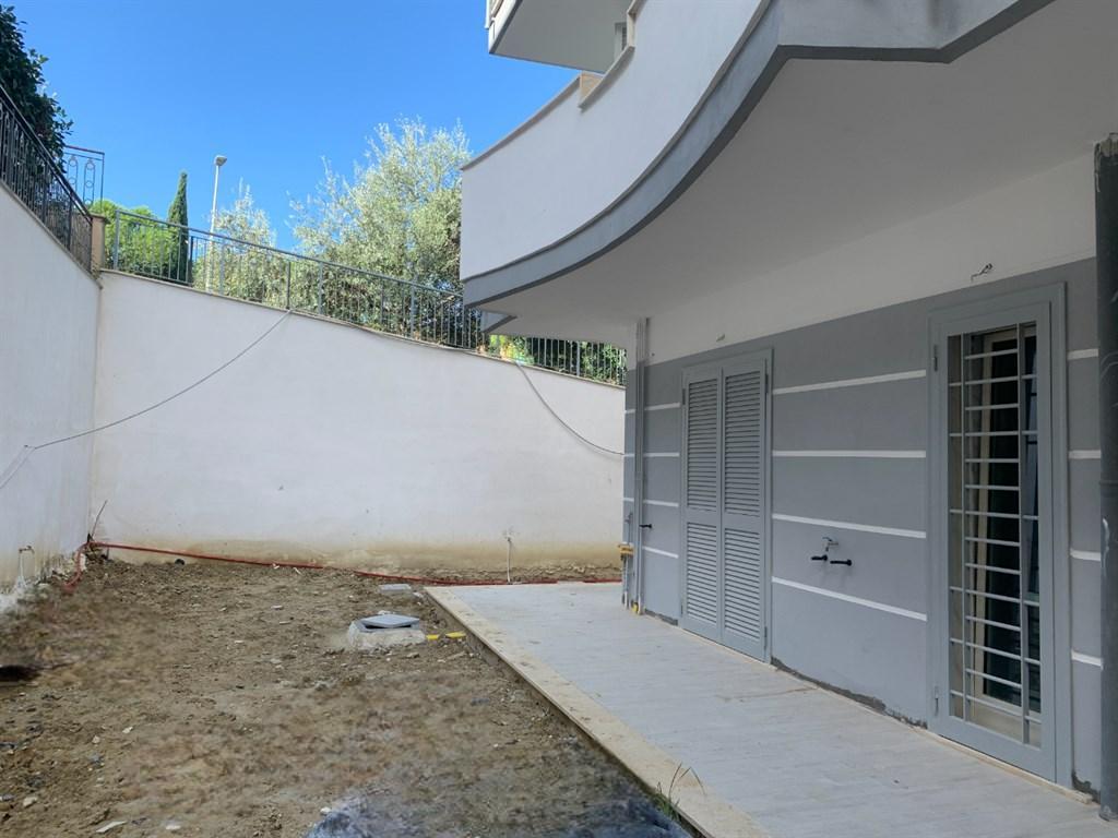 appartamento in vendita a Fonte Nuova in zona Torre Lupara