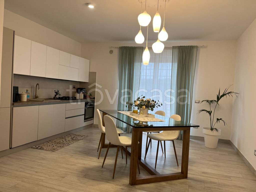 appartamento in vendita a Fonte Nuova in zona Santa Lucia