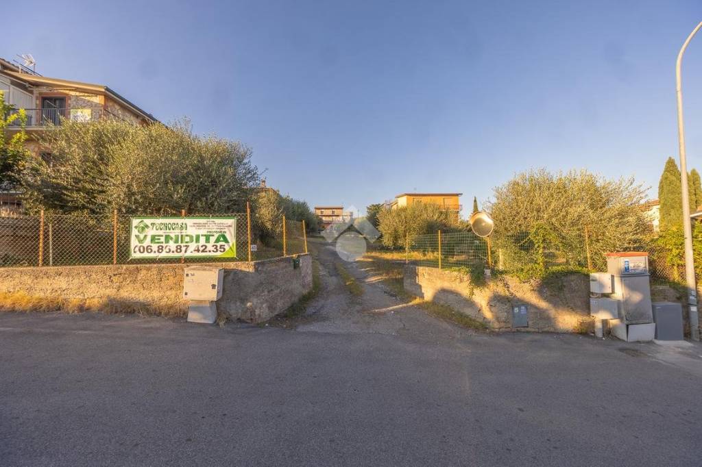 villa in vendita a Fonte Nuova in zona Santa Lucia