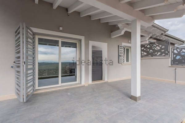 casa indipendente in vendita a Fonte Nuova in zona Santa Lucia