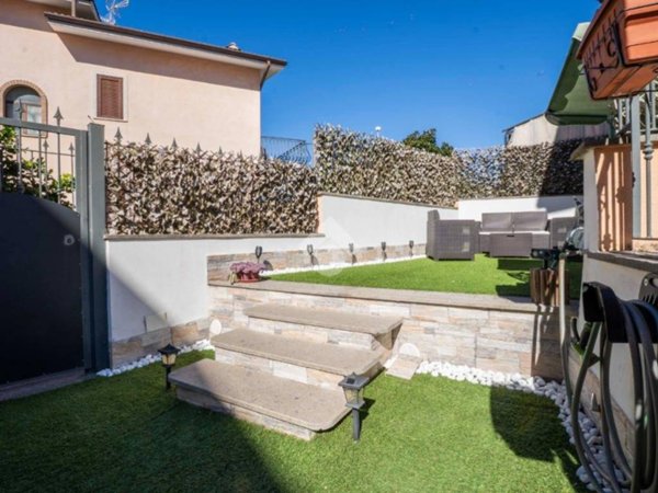 appartamento in vendita a Fonte Nuova in zona Torre Lupara