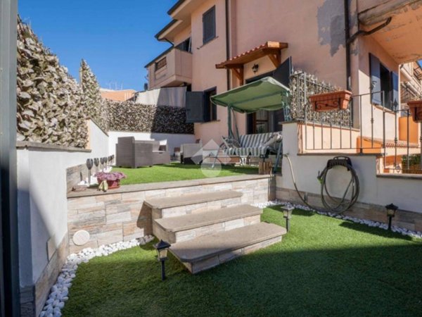 appartamento in vendita a Fonte Nuova in zona Torre Lupara