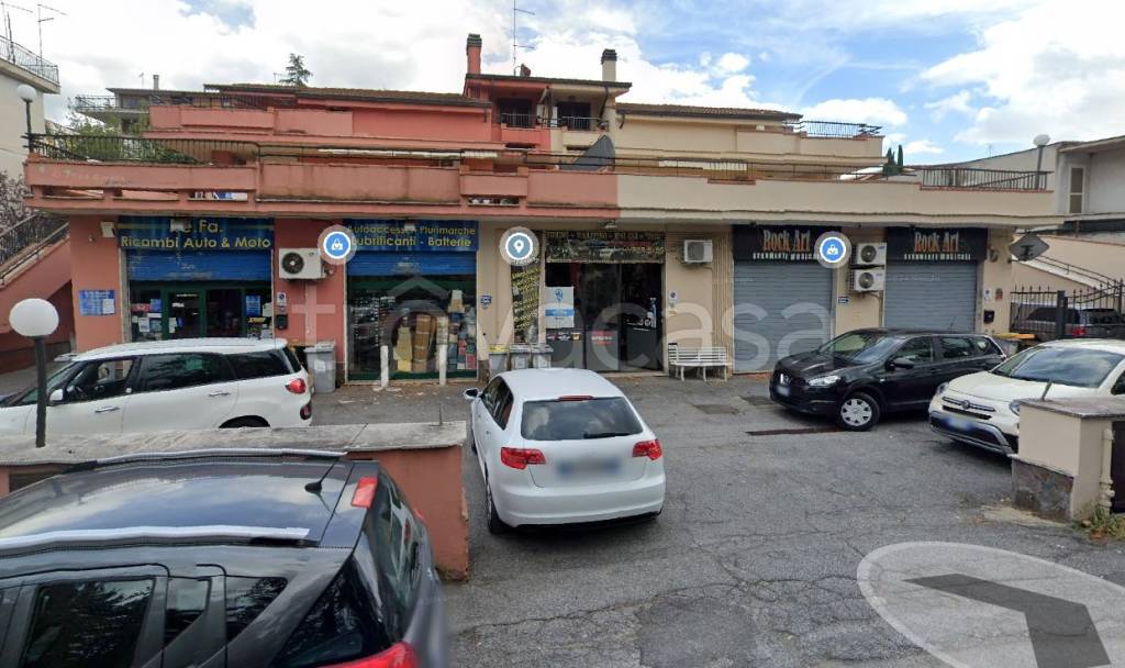 negozio in vendita a Fonte Nuova in zona Torre Lupara