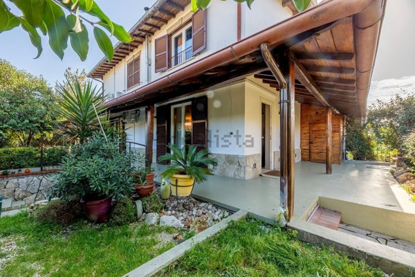 casa indipendente in vendita a Fonte Nuova in zona Santa Lucia