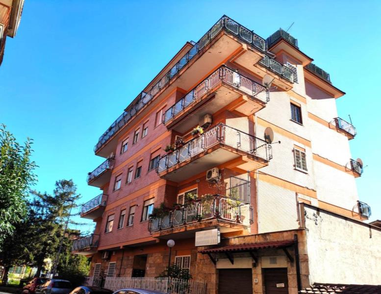 appartamento in vendita a Fonte Nuova in zona Torre Lupara