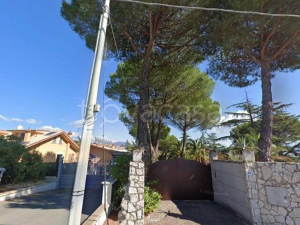 appartamento in vendita a Fonte Nuova in zona Santa Lucia