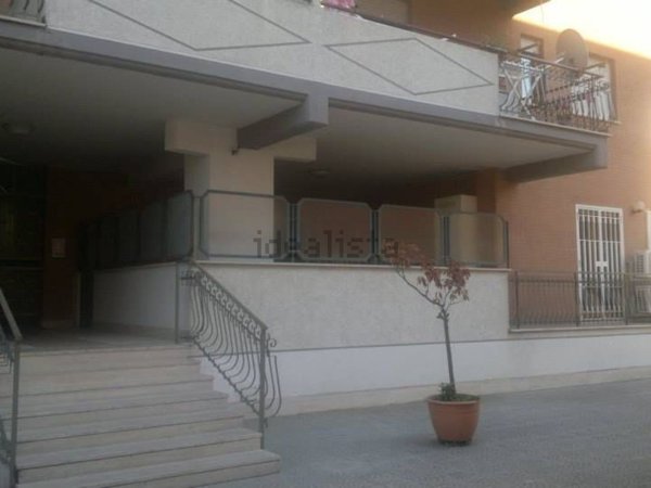 appartamento in vendita a Fonte Nuova in zona Santa Lucia