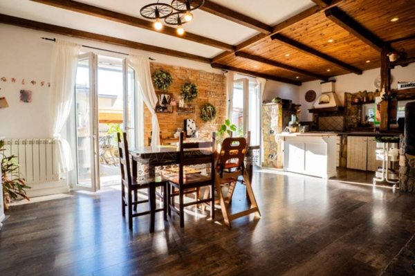 casa indipendente in vendita a Fonte Nuova in zona Torre Lupara