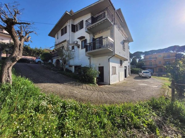 appartamento in vendita a Fonte Nuova in zona Torre Lupara