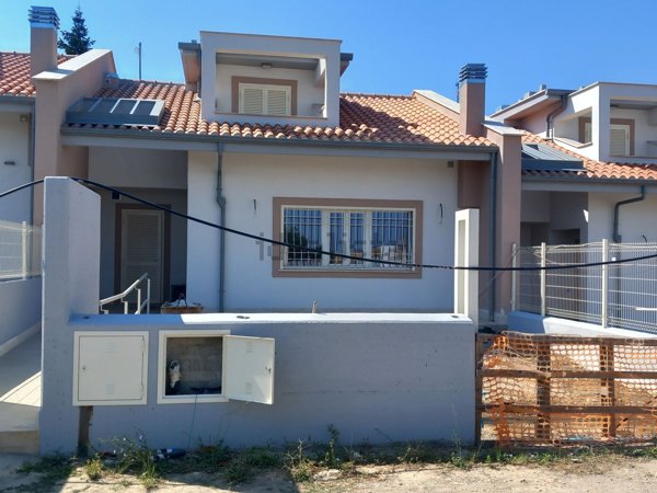 casa indipendente in vendita a Fonte Nuova