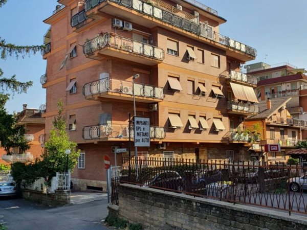 appartamento in vendita a Fonte Nuova in zona Torre Lupara