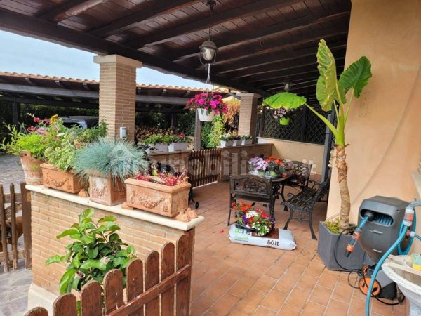 casa indipendente in vendita a Fonte Nuova