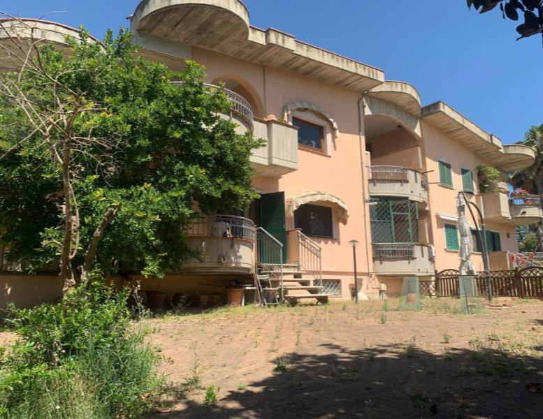 appartamento in vendita a Fonte Nuova in zona Santa Lucia