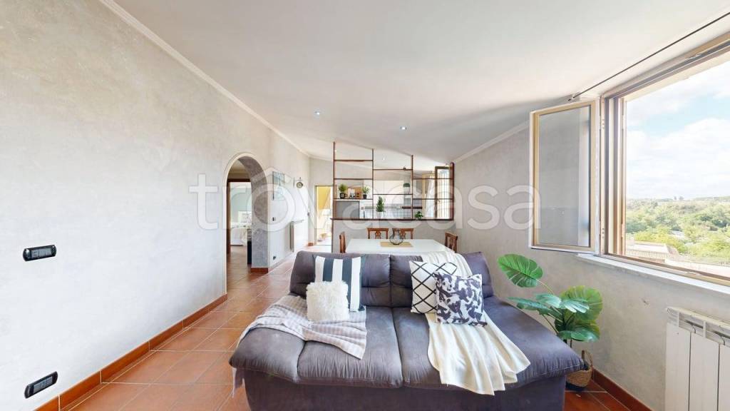 appartamento in vendita a Fonte Nuova in zona Santa Lucia