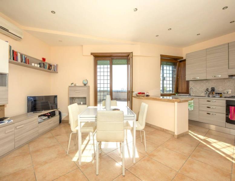 appartamento in vendita a Fonte Nuova in zona Torre Lupara