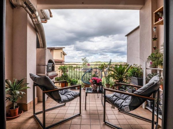 appartamento in vendita a Fonte Nuova in zona Torre Lupara