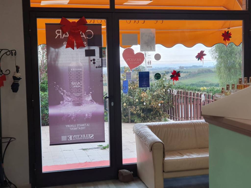 negozio in vendita a Fonte Nuova in zona Torre Lupara