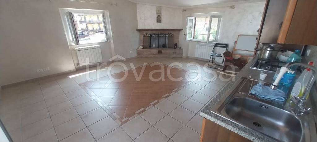 appartamento in vendita a Fonte Nuova in zona Torre Lupara