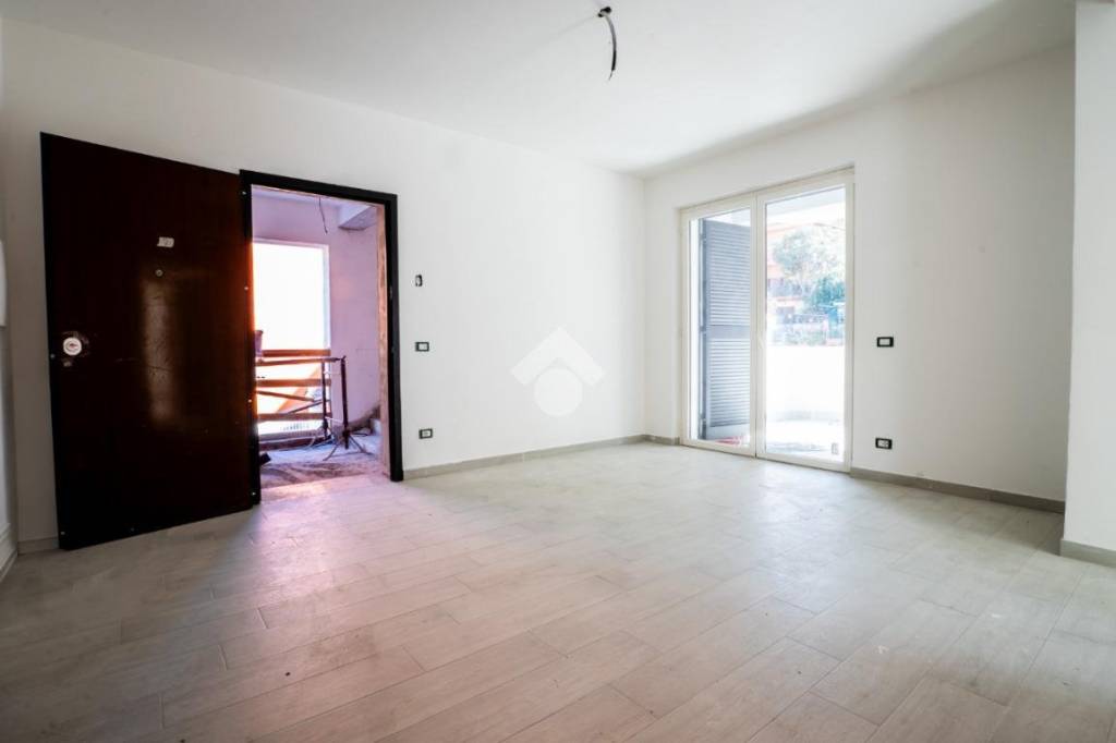 appartamento in vendita a Fonte Nuova in zona Torre Lupara