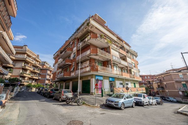 appartamento in vendita a Fonte Nuova in zona Torre Lupara