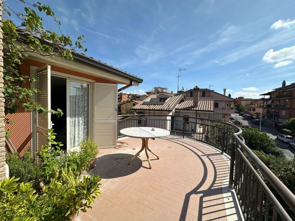 appartamento in vendita a Fonte Nuova in zona Torre Lupara