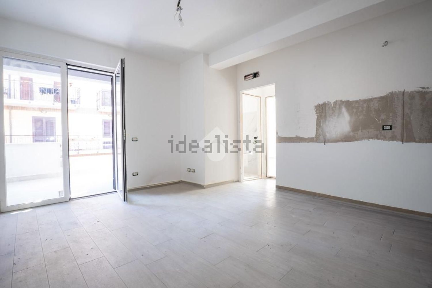 appartamento in vendita a Fonte Nuova in zona Torre Lupara